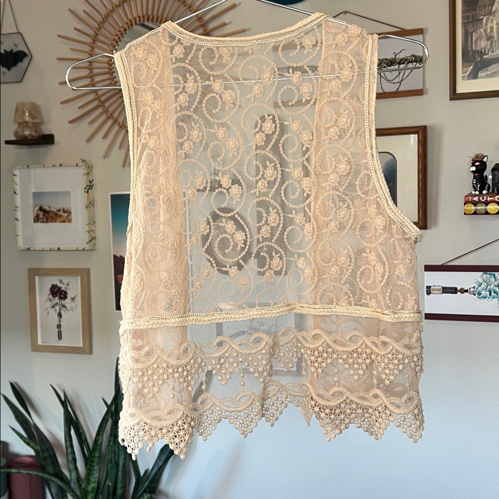 Chico's 30th Anniversary Charlotte Detailed Vest Frappe in Beige - Size S/M - Picture 5 of 10